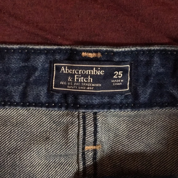 Abercrombie &Fitch denim skirt - Picture 2 of 3